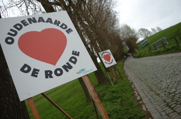 Everyone loves cycling in these parts.
