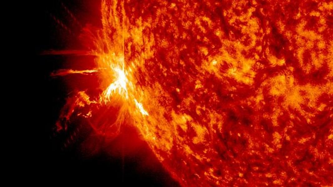 Solar storm traveling 2.5 million miles per hour headed to Earth