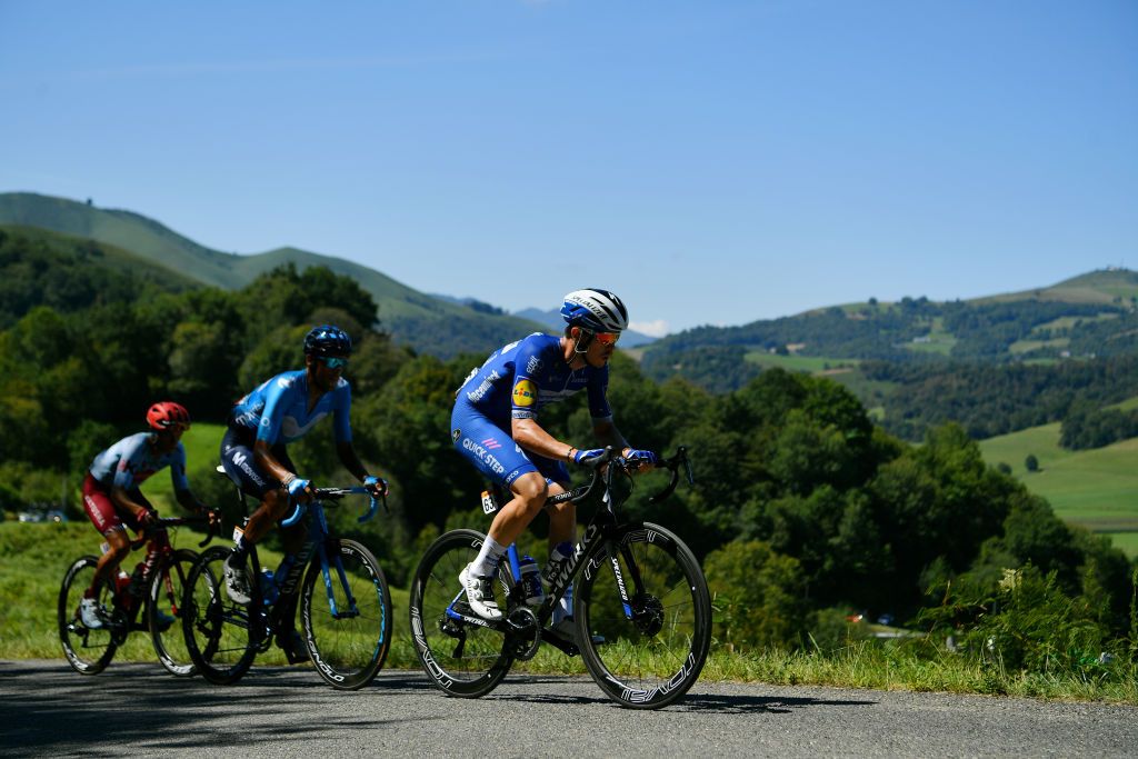 R&eacute;mi Cavagna in the break of the day
