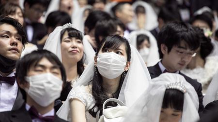 A mass Moonies wedding in South Korea