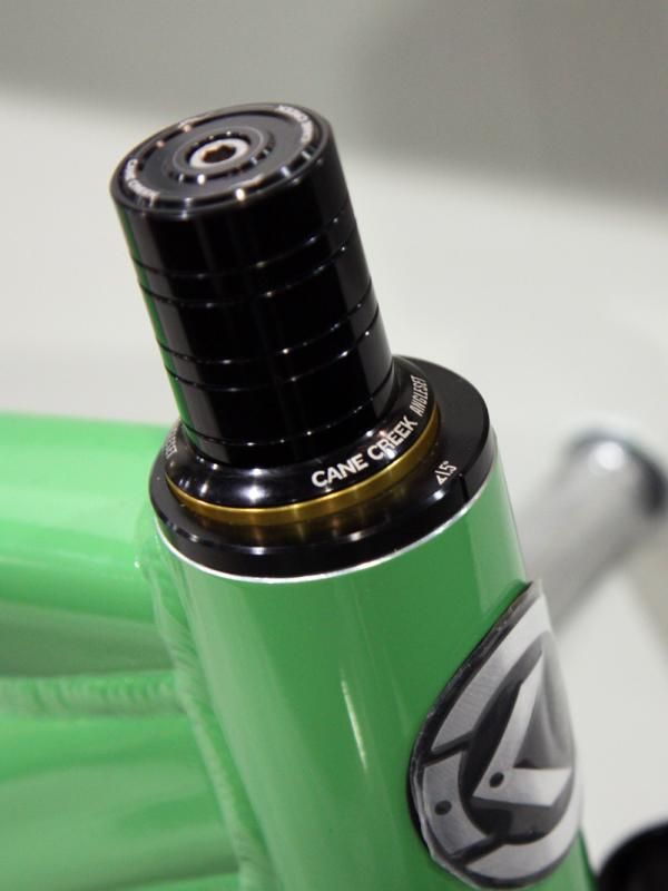 The clever Cane Creek AngleSet will allow for up to +/- 1.5 degrees of head tube angle adjustment to fine tune your bike's handling.