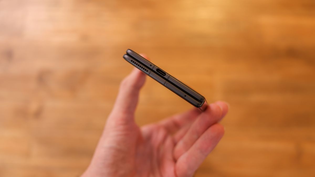 A photo of the Honor Magic V3