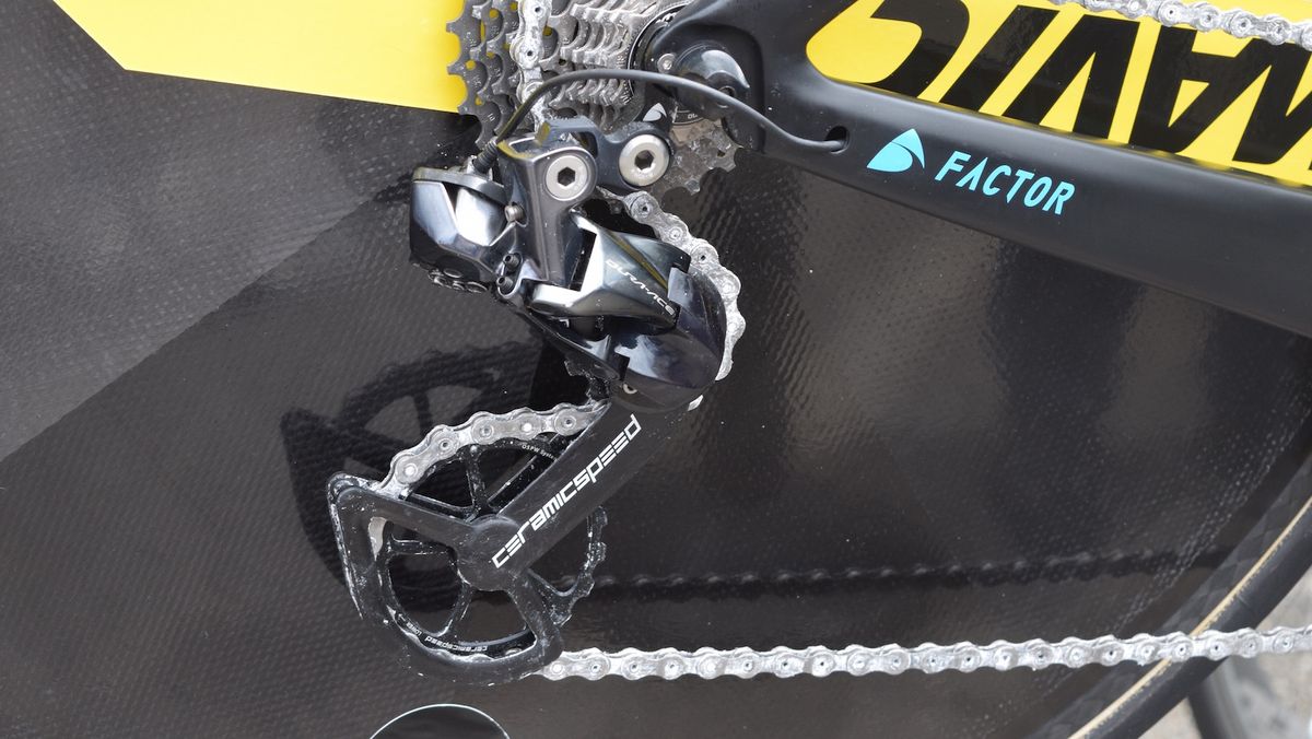 The UFO chain receives a special treatment, which offers reduced friction