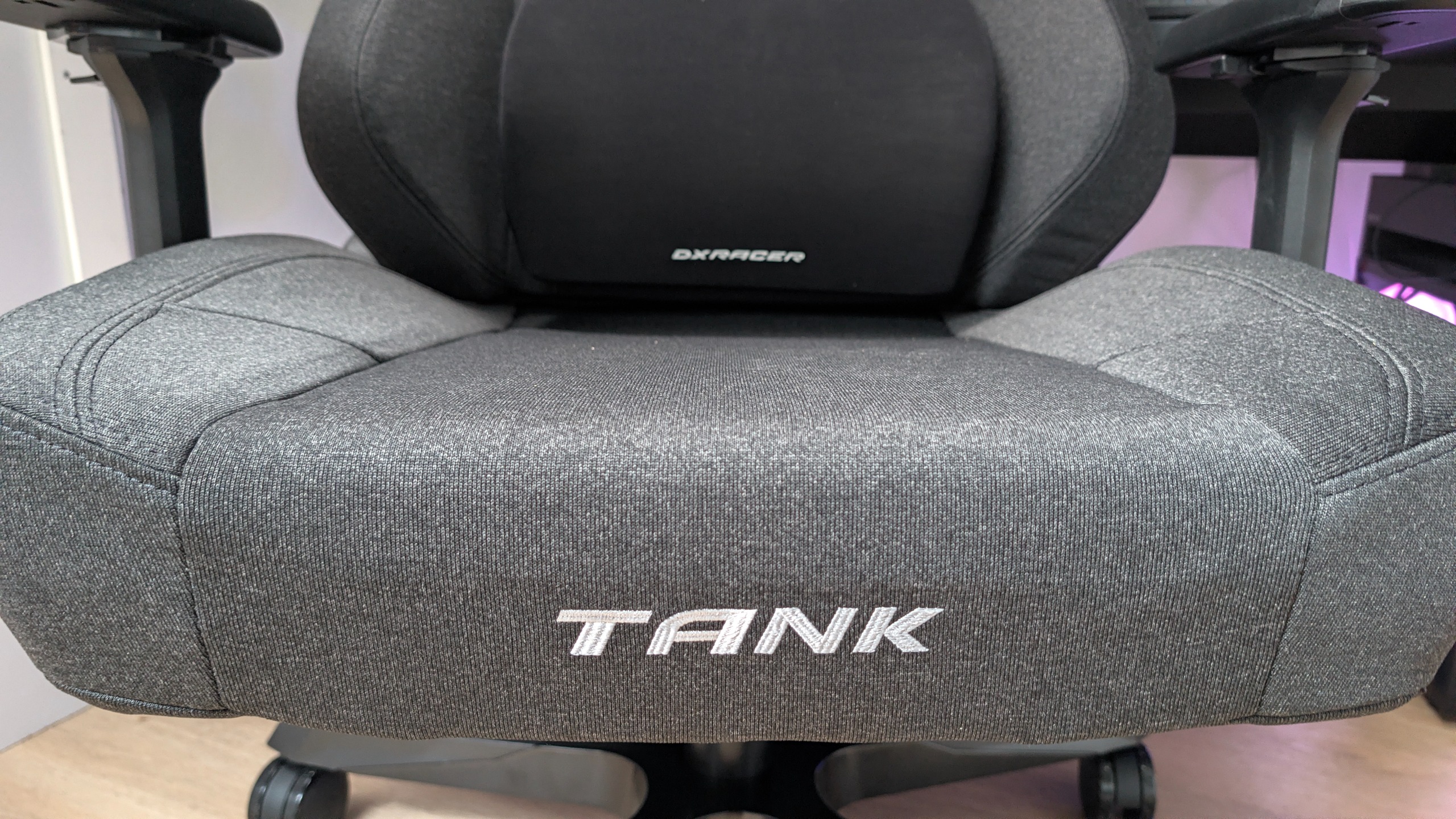 DXRacer Tank
