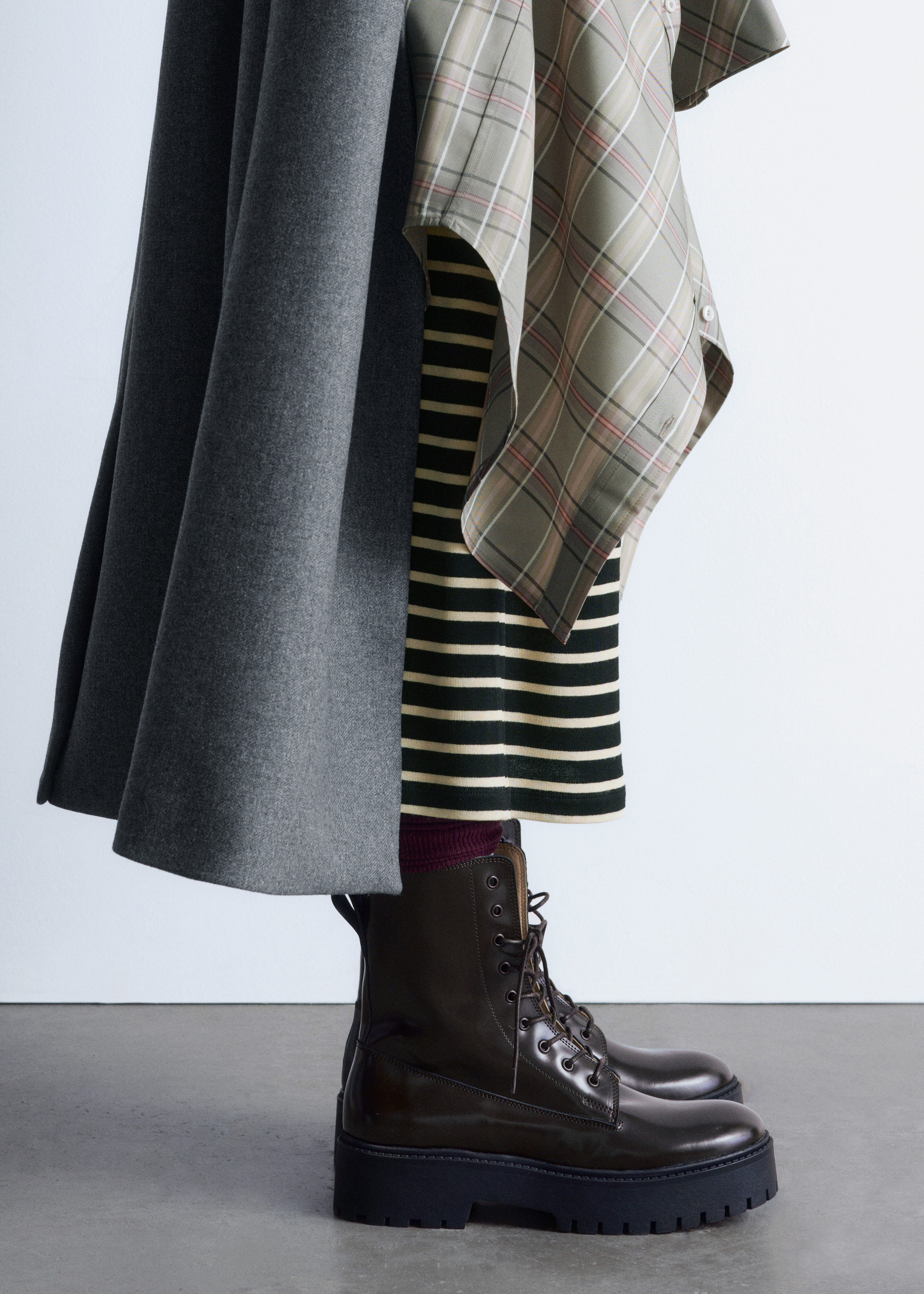 ZsWWxu4VBhJgZRxiHoRra9 5 اتجاهات أنيقة للأحذية المسطحة لعام 2025 لتقليدها هذا الشتاء