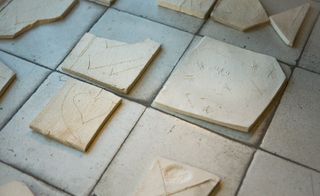 Seemingly random compositions of ceramic tile