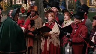 Carolers in Christmas With The Kranks