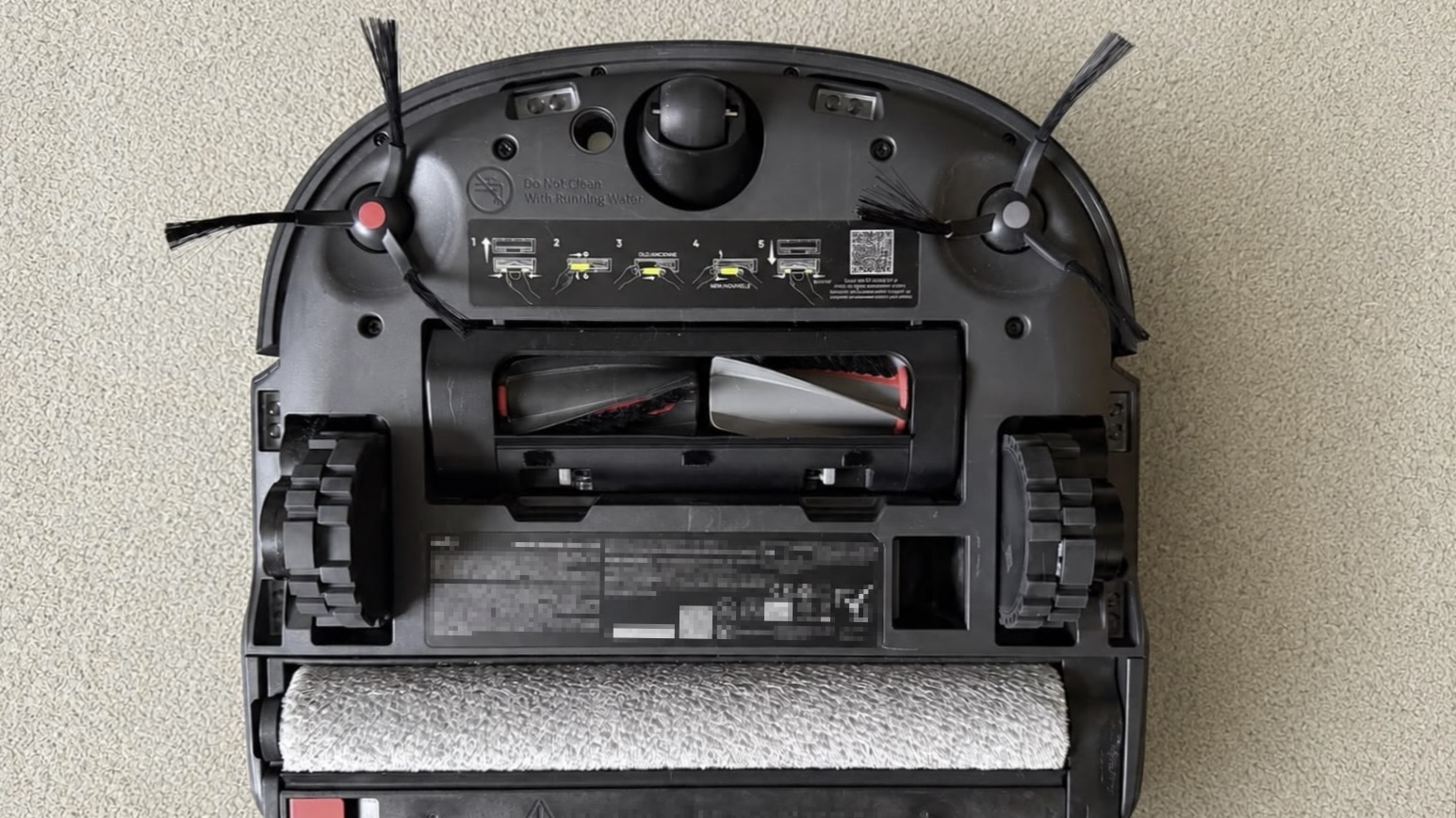 Eufy Omni C28 robot vacuum