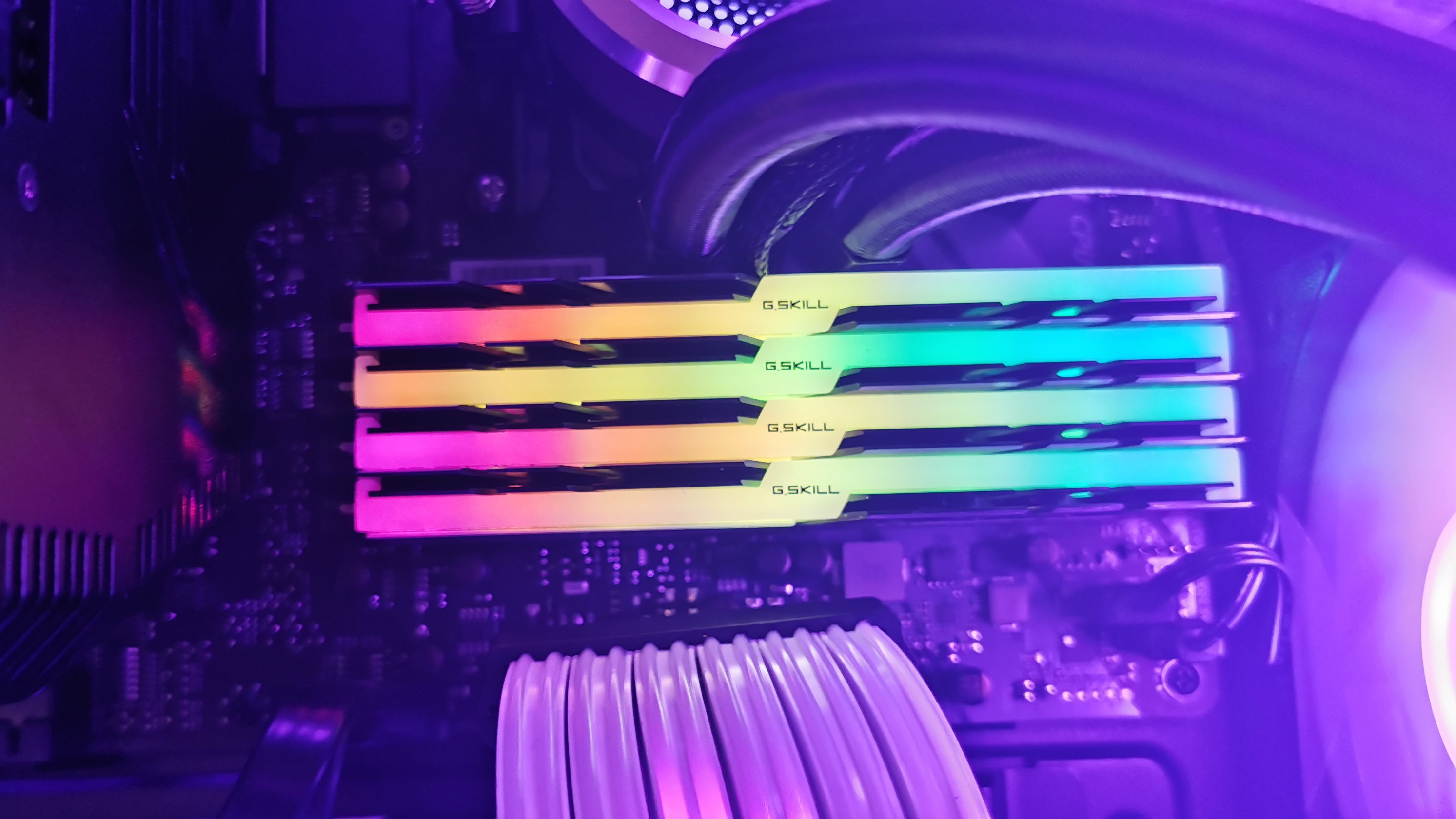 G.Skill Trident Z Neo DDR4-3600 C16 4x8GB