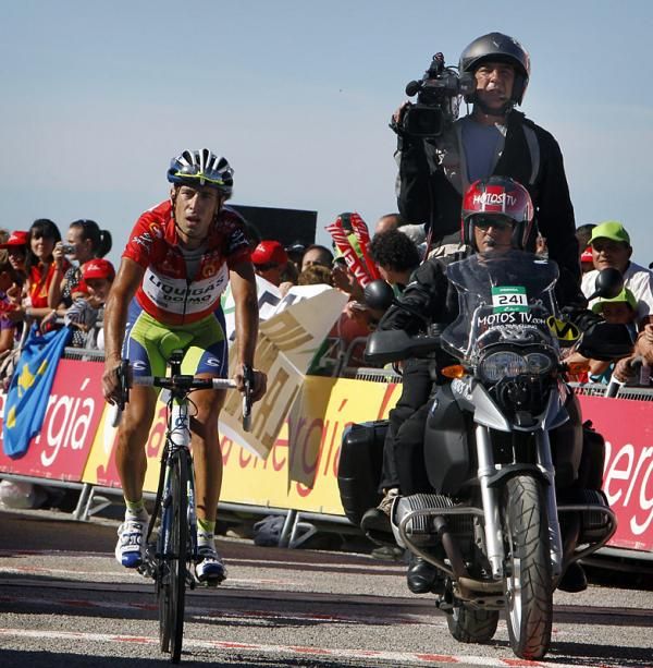 A spent Vincenzo Nibali (Liquigas - Doimo) cracked in the closing kilometres and finished 10th on the stage.