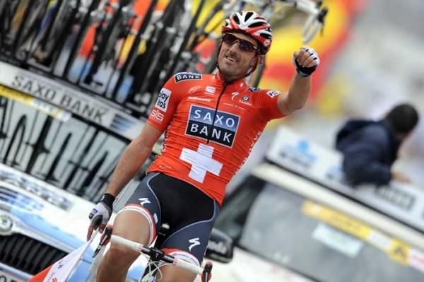 Fabian Cancellara (Saxo Bank) enjoyed a long victory salute.