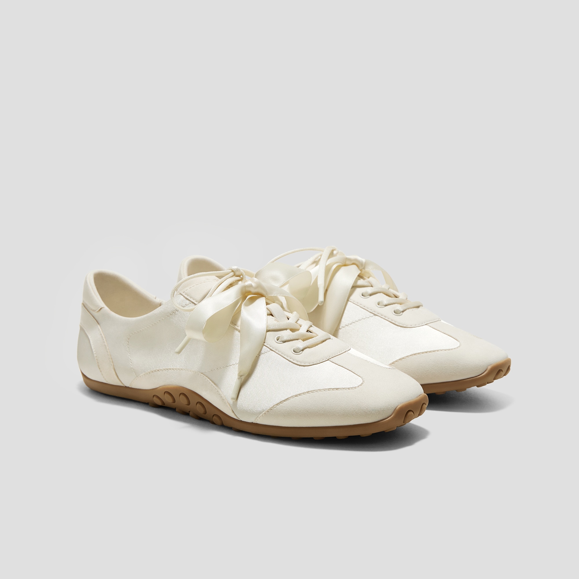 Square-Toe Jogger Sneakerina (carol) - Us Size 5