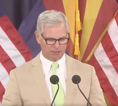 An aide reads John McCain&amp;#039;s final message.