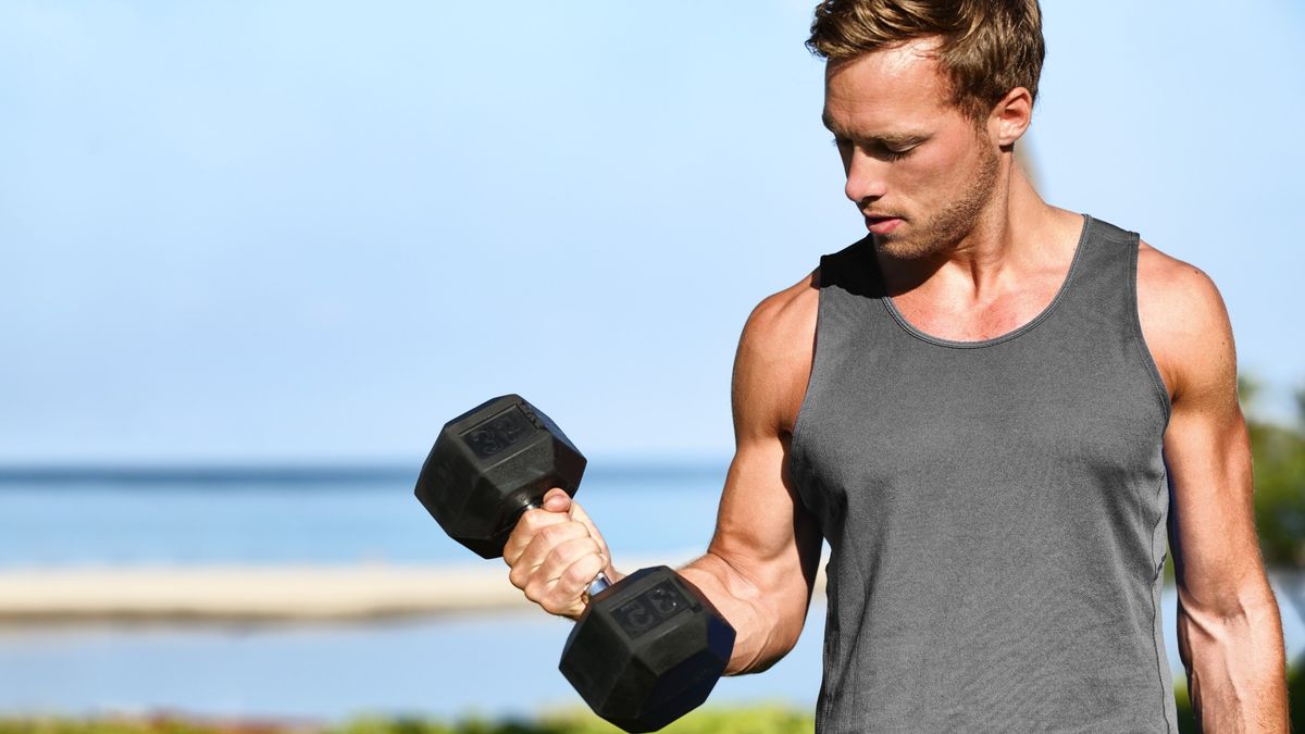 This 5-transfer forearm work out with dumbbells builds strength in your wrists, biceps, and shoulders