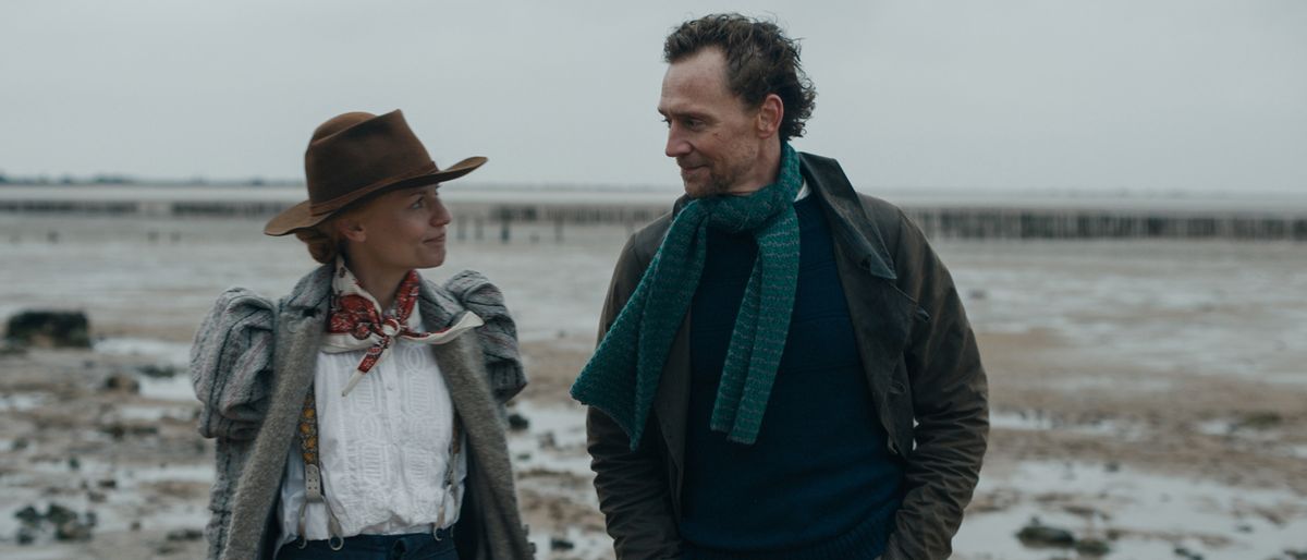 Claire Danes and Tom Hiddleston in The Essex Serpent