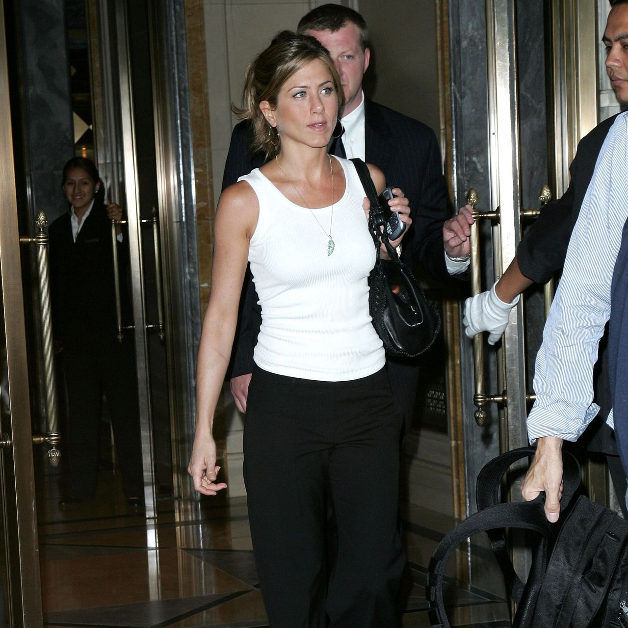 Jennifer Aniston capsule wardrobe