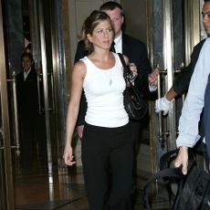 Jennifer Aniston capsule wardrobe