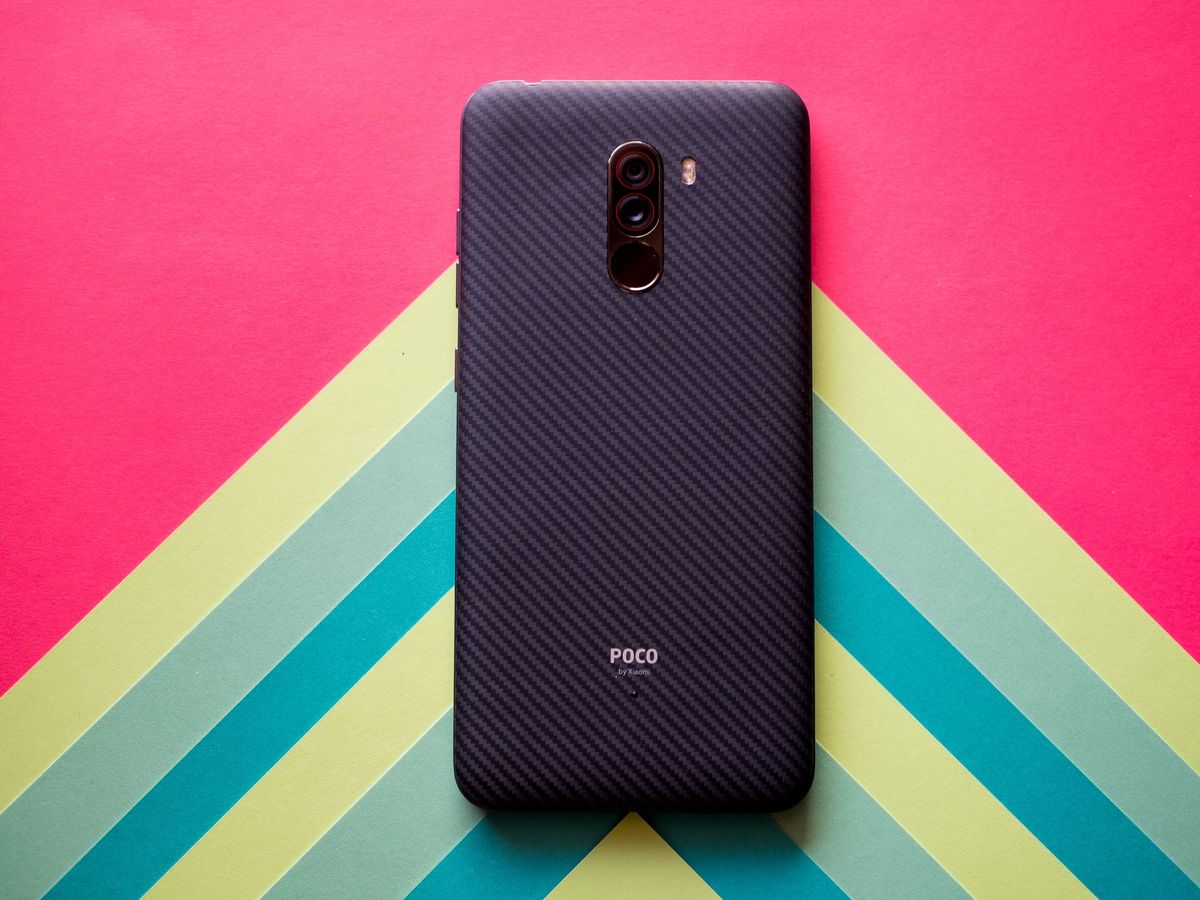 POCO F1 review 2020