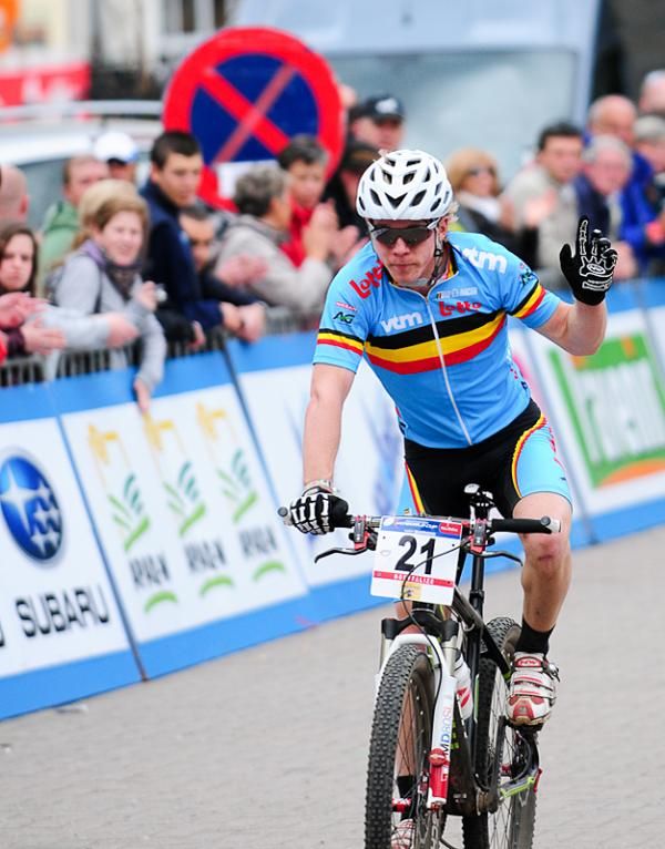 Jens Schuermans (Belgium) takes third place