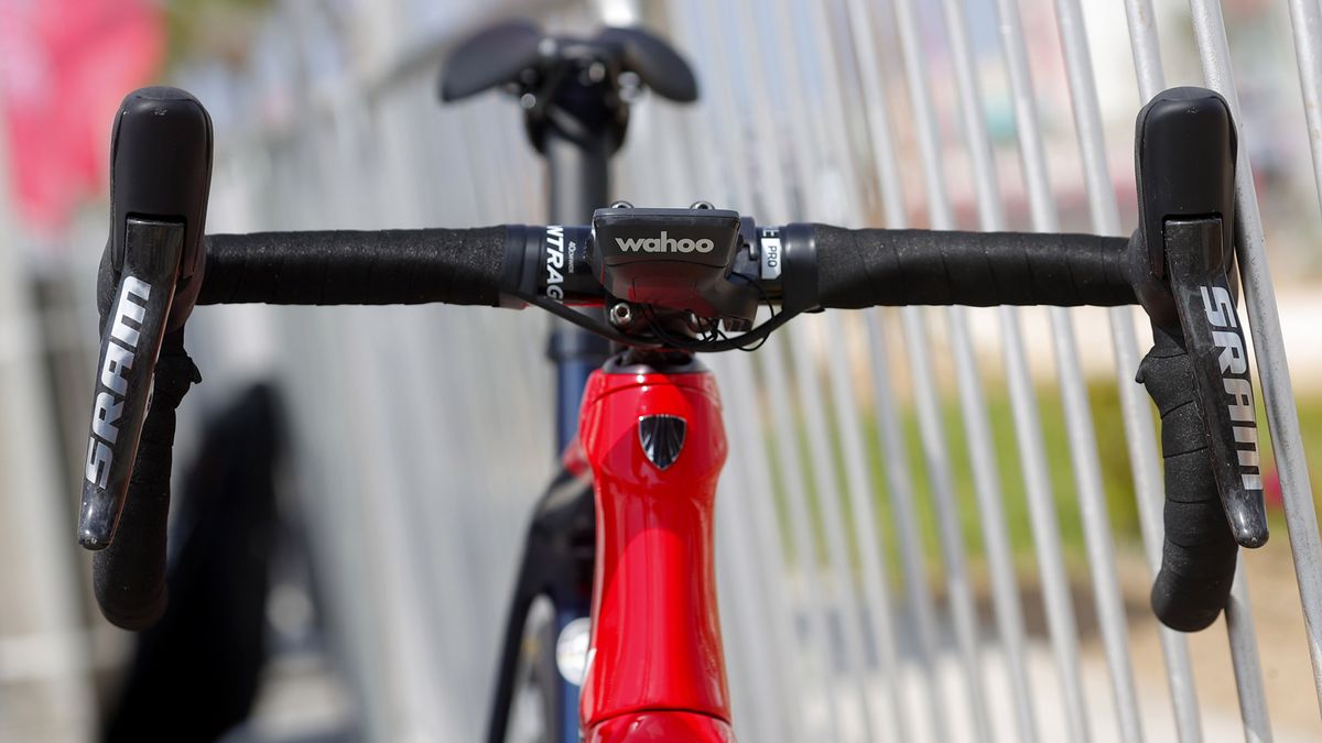 Vincenzo Nibali's Trek &Eacute;monda SLR 9 eTap Disc
