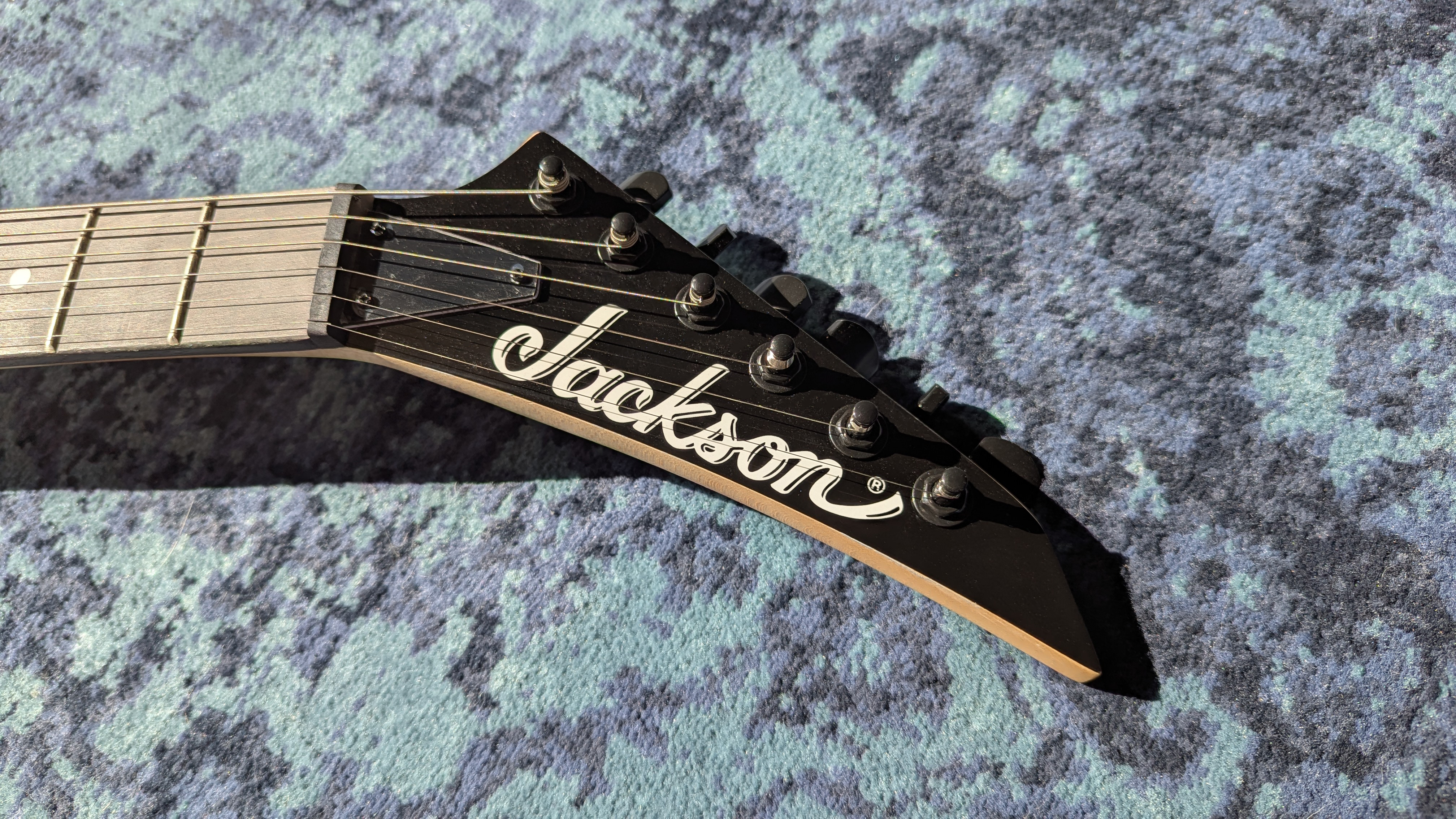 Jackson S Series Dinky JS11