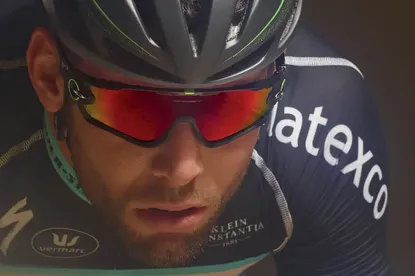 Mark Cavendish wearing Oakley Jawbreaker Sunglasses