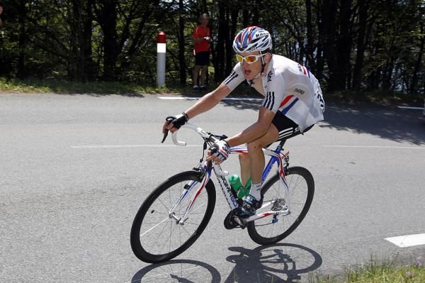 Geraint Thomas (Sky) chases after being dropped from the peloton.