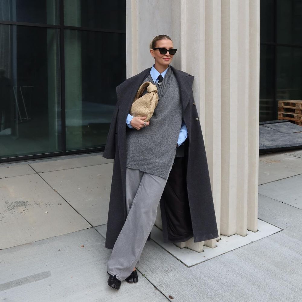 If You Ask Me, This Spring Handbag Colour Trend Is Chicer Than Burgundy, White and Black