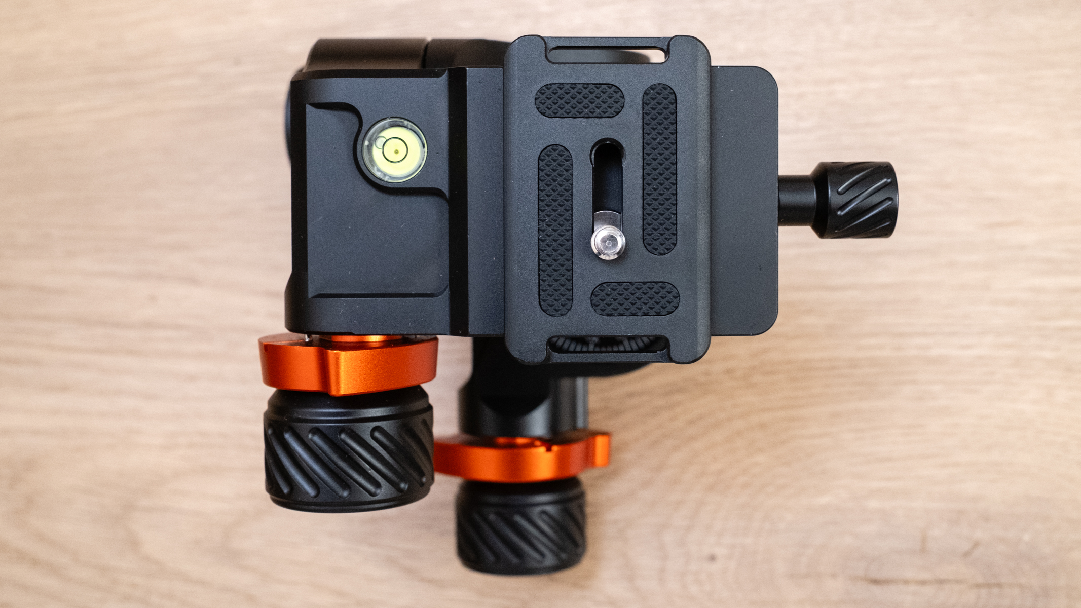 K&F Concept 3-Way Geared Tripod Head top view