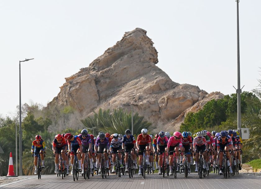 JEBEL HAFEET UNITED ARAB EMIRATES FEBRUARY 08 A general view of the peloton passing through a landscape during the 3rd UAE Tour Women Stage 3 a 152km stage from Al Ain Qasr Al Muwaiji to Jebel Hafeet UCIWWT on February 08 2025 in Jebel Hafeet United Arab Emirates Photo by Tim de WaeleGetty Images