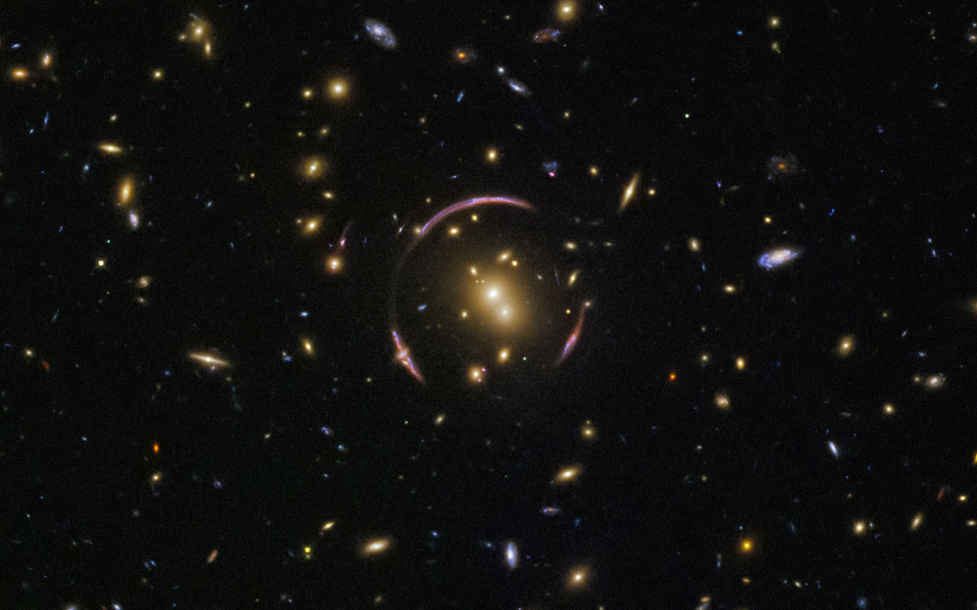 Hubble Telescope Discovers a Light-Bending 