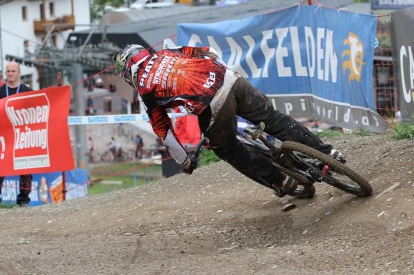 A Santa Cruz Syndicate racer speeds down the track