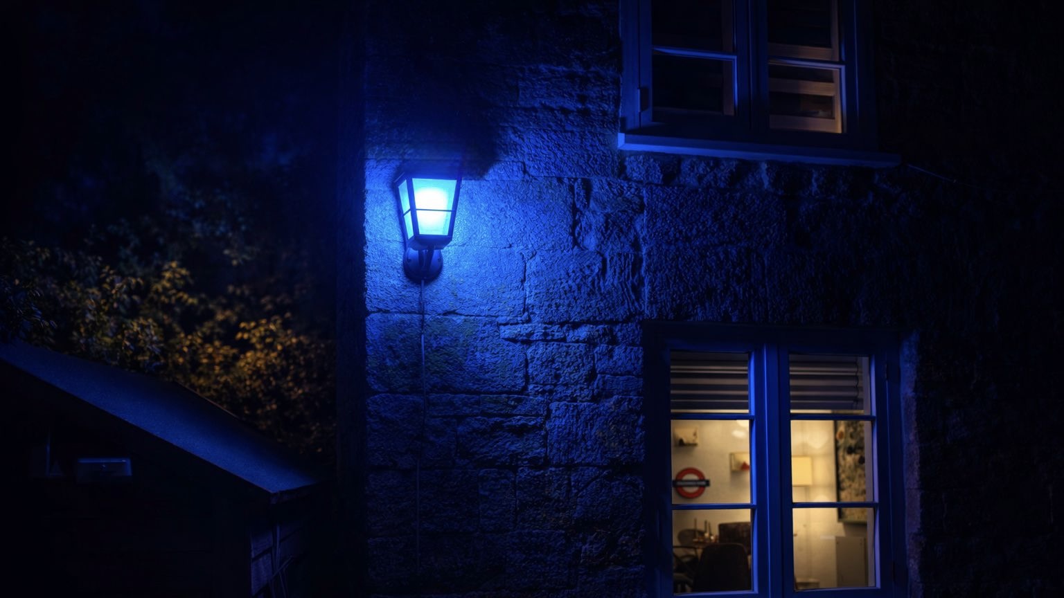 Philips Hue Econic Outdoor Wall Light
