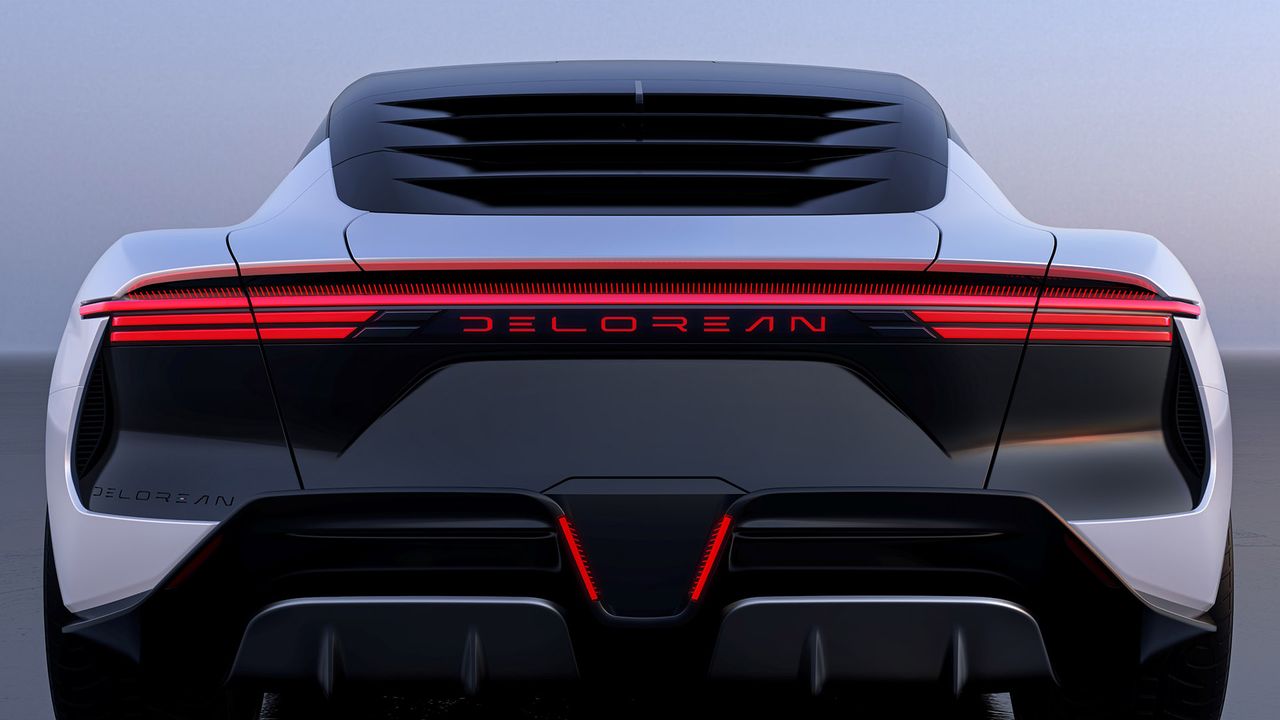 Delorean Alpha5 EV