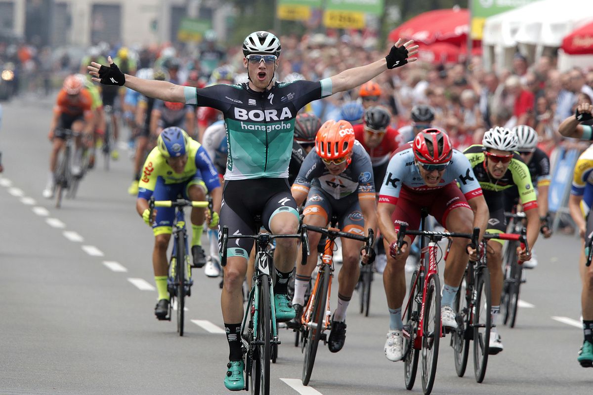 Sam Bennett (Bora-Hansgrohe) wins Rund um Koln