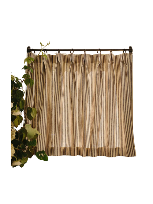 Single-Panel Caf&eacute; Curtains by Molly Kidd in Classique