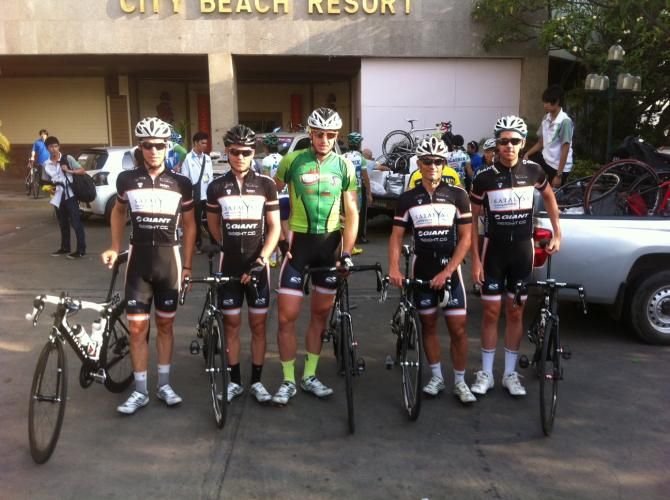 Paul Van Der Ploeg (Satalyst Giant) in the points jersey at Tour of Thailand