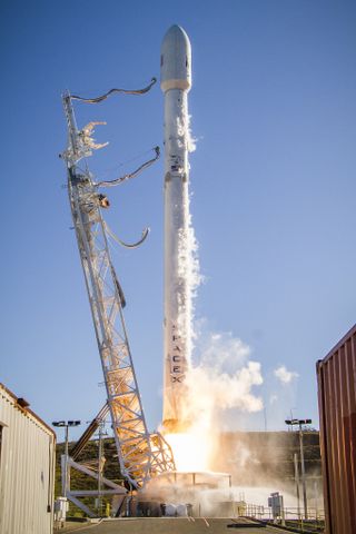 spacex's falcon 9 launch