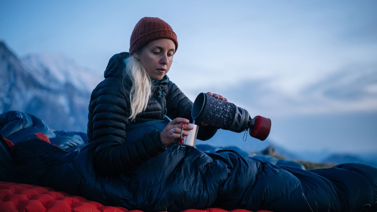 Sleeping bag temperature ratings choose the right one Advnture