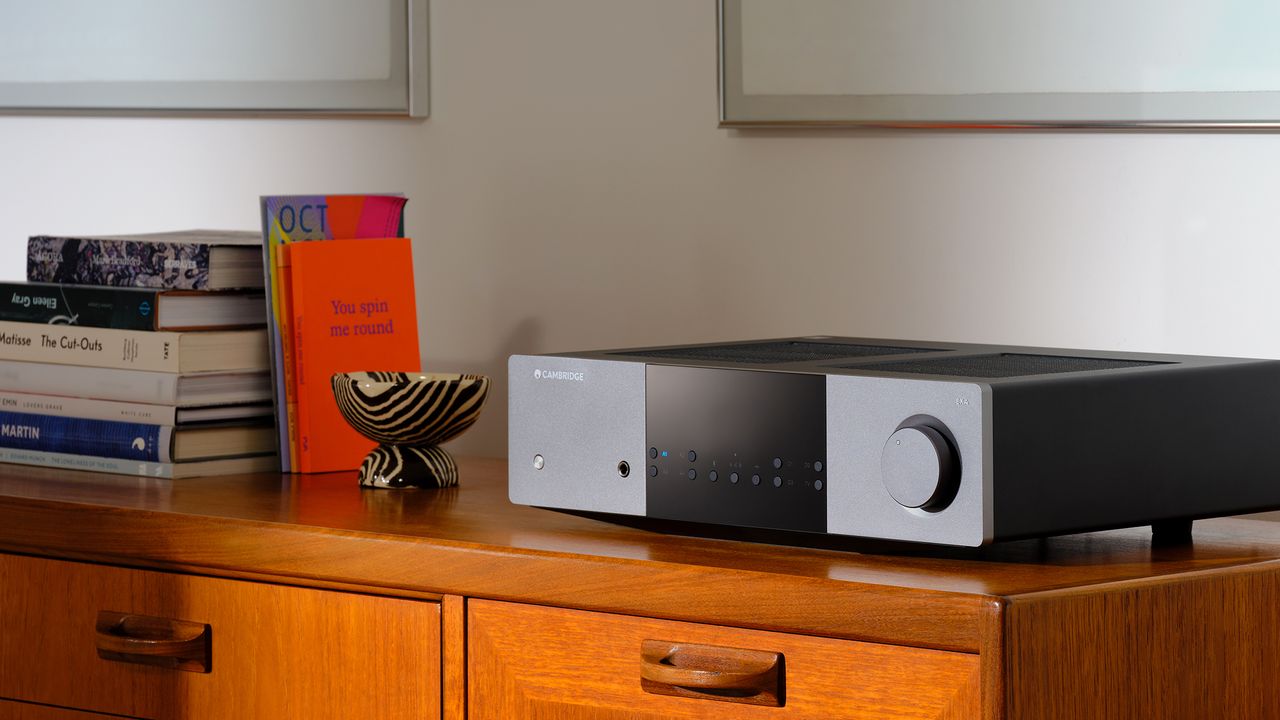 Cambridge Audio EXA100 amp