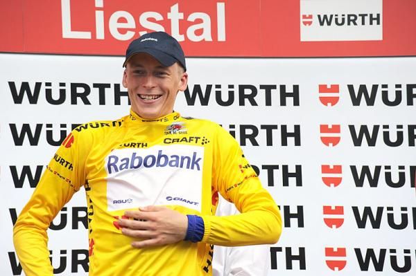 Robert Gesink (Rabobank) remains in yellow after the penultimate stage.