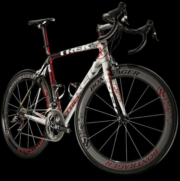 Integrated graphics leave little question as to who the title sponsor is with Radio Shack logos even carrying over to the Bontrager wheels.
