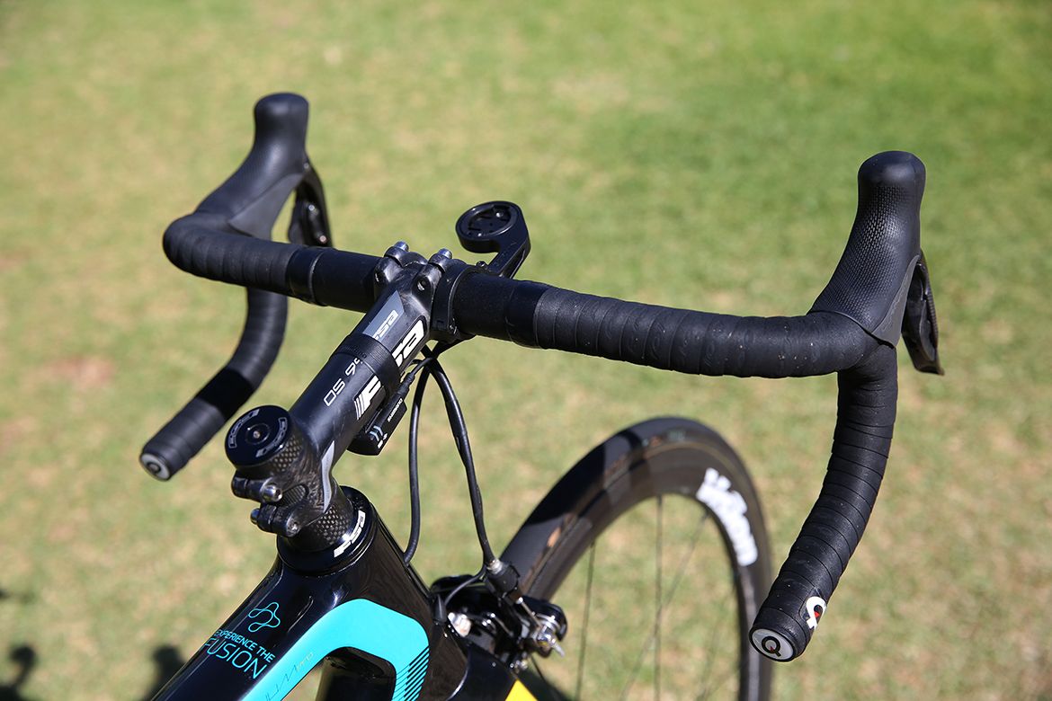 FSA cockpit for Astana's Argon 18 Gallium Pro