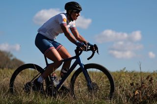 Dustman - UCI Gravel World Series: Toki Sawada surprises Tobias Kongstad with victory in muddy Dustman Gravel in Thailand