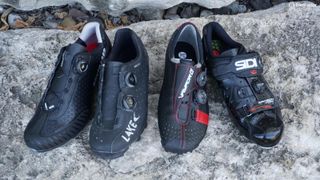 The Bontrager Foray and Sidi Dragon 4 are better for high-volume feet — Lake MX332 and Bont Vaypor G are better for a roomy forefoot