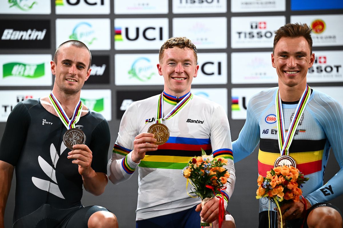 Tom Sexton (New Zealand), Matthew Bostock (Great Britain) and Lindsay De Vylder (Belgium) on the podium