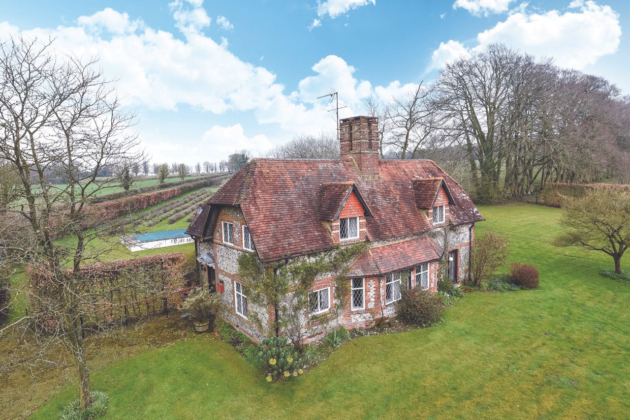 Cricket Close House.jpg