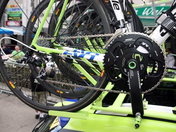 The flattened chain stays on the new Liquigas-Cannondale SuperSix Evo is designed to provide just a hint of traction and comfort benefit.