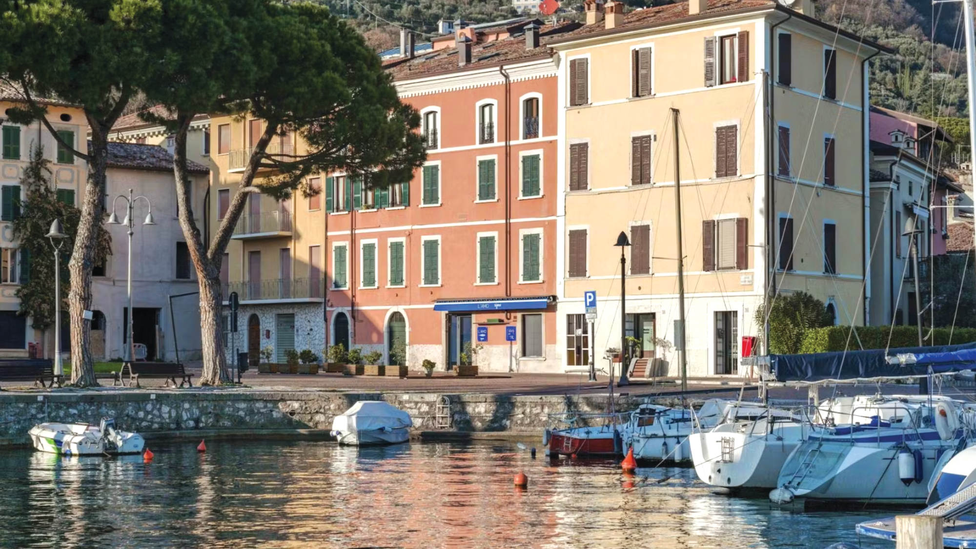 Lombardy Piazza Nazario Sauro, Gargnano