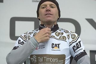 Phil Zajicek (Fly V Australia) zips up his Tall Timbers King of the Mountains leader's jersey after stage four.